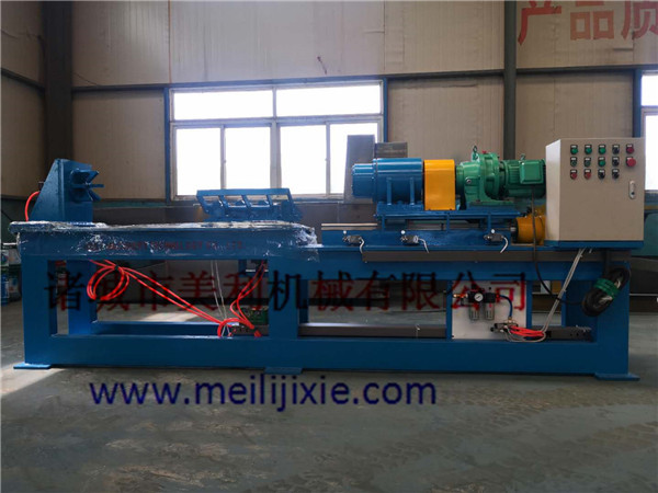 钢瓶颈圈碾铆机